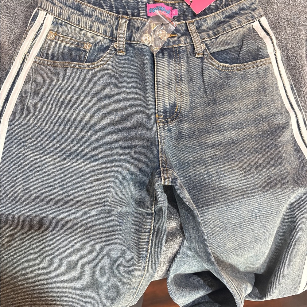 EDIKTED washed low rise ribbon jeans